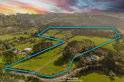 Photo of property in 276 Taiapa Road, Muriwai, 0881