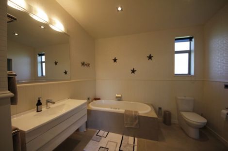 Photo of property in 84 Howden Street, Te Anau, 9600