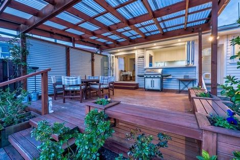 Photo of property in 6 Thornlow Street, Glendene, Auckland, 0602