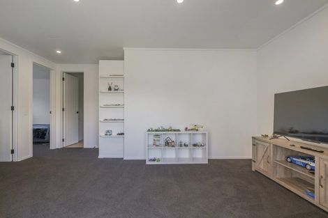 Photo of property in 8 Laura Place, Whitianga, 3510