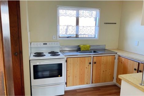 Photo of property in 7b Edgewater Parade, Waiuku, 2123