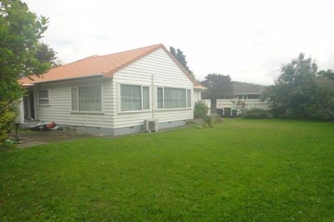Photo of property in 308 Riccarton Road, Upper Riccarton, Christchurch, 8041