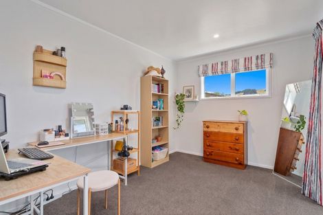 Photo of property in 24 Wells Place, Whitianga, 3510