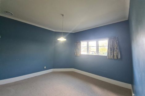 Photo of property in 58 Kings Crescent, Hutt Central, Lower Hutt, 5010