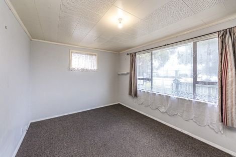 Photo of property in 8 Tongariro Street, Castlecliff, Whanganui, 4501