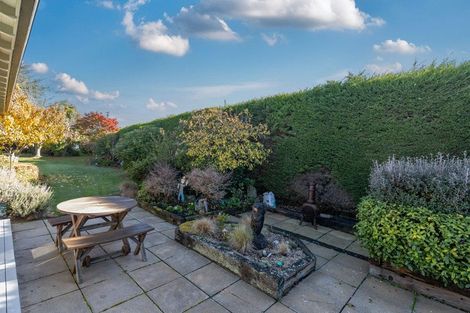 Photo of property in 150 High Street, Oxford, 7430