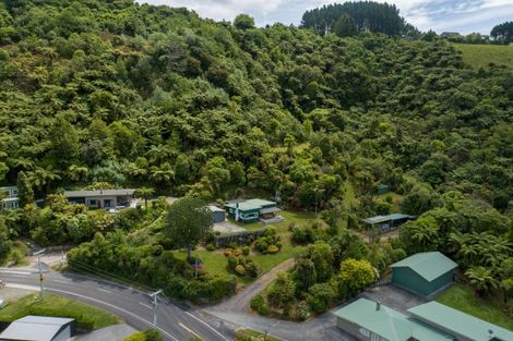 Photo of property in 84 Spencer Road, Lake Tarawera, Rotorua, 3076