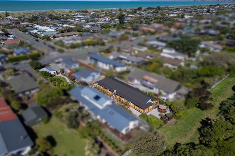 Photo of property in 2/238 Estuary Road, South New Brighton, Christchurch, 8062