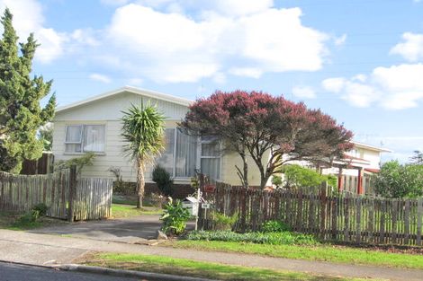 Photo of property in 1/56 Sikkim Crescent, Clover Park, Auckland, 2019