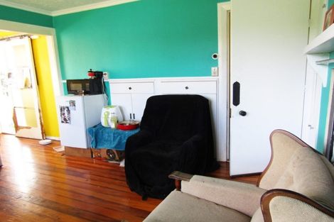 Photo of property in 24 Edward Street, Waimate, 7924