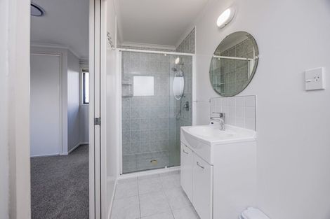 Photo of property in 18 Pitt Avenue, Clendon Park, Auckland, 2103