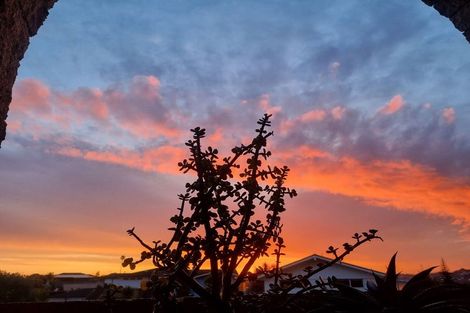 Photo of property in 75 Rosario Crescent, Red Beach, 0932