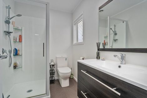 Photo of property in 24 Wells Place, Whitianga, 3510