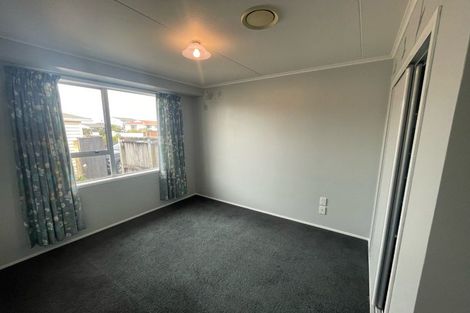 Photo of property in 215 Parklands Avenue, Bell Block, New Plymouth, 4312