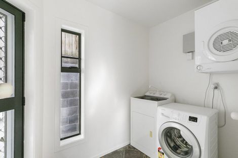 Photo of property in 3/67 Bolton Street, Kelburn, Wellington, 6012