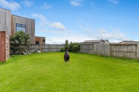 Photo of property in 147 Rangiora Crescent, Matarangi, Whitianga, 3592