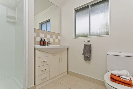 Photo of property in 58 Carlisle Road, Browns Bay, Auckland, 0630