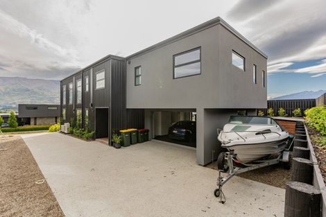 Photo of property in 34 Kirimoko Crescent, Wanaka, 9305