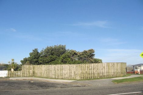 Photo of property in 52 Herewini Street, Titahi Bay, Porirua, 5022