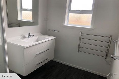 Photo of property in 35 Lombard Street, Palmerston North, 4410