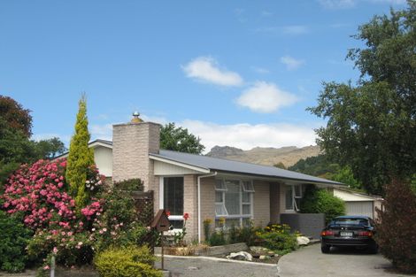Photo of property in 10 Ribbonwood Place, Hillsborough, Christchurch, 8022