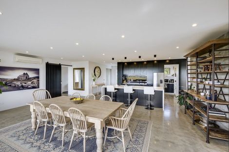 Photo of property in 1232 Taihape Road, Sherenden, Hastings, 4179