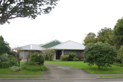 Photo of property in 307 Mangorei Road, Merrilands, New Plymouth, 4312