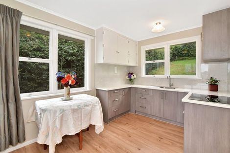 Photo of property in 84 Sutherland Road, Brookfield, Tauranga, 3110