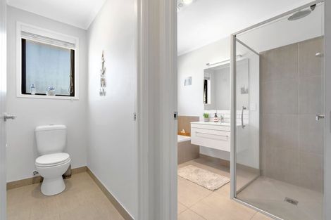 Photo of property in 6 Tavarnya Way, Patumahoe, Pukekohe, 2679