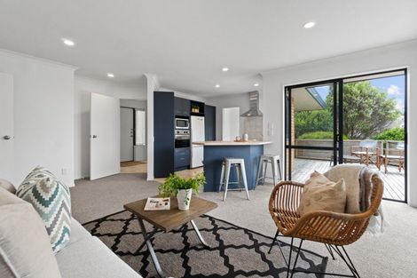 Photo of property in 90a Ridge Road, Howick, Auckland, 2014