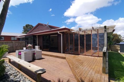 Photo of property in 1/75 Gosford Drive, Botany Downs, Auckland, 2010