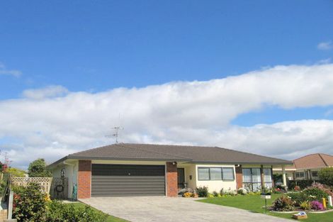 Photo of property in 11 Poinsettia Place, Mount Maunganui, 3116