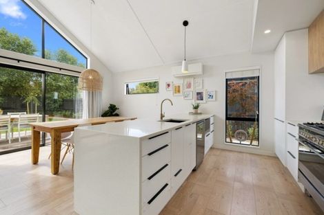 Photo of property in 15 Edna Lane, Lake Hawea, Wanaka, 9382