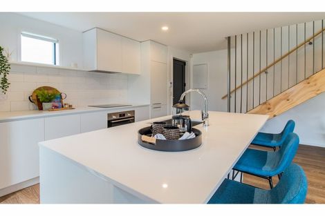 Photo of property in 1/23 Hills Road, Edgeware, Christchurch, 8013