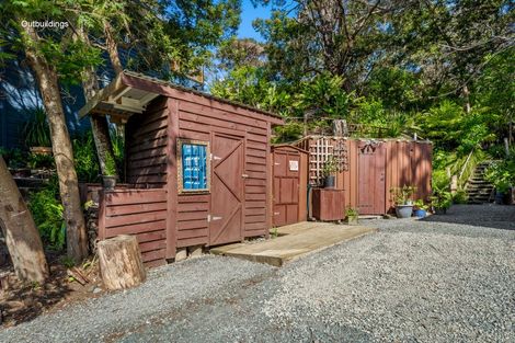 Photo of property in 5b Hobbs Road, Matakatia, Whangaparaoa, 0930