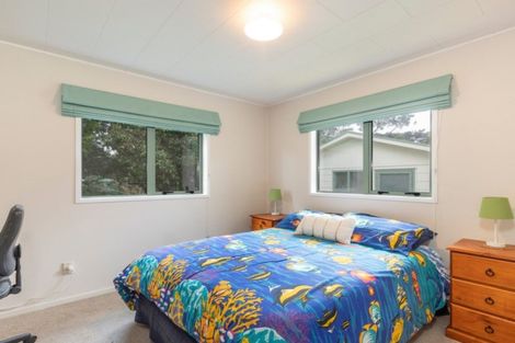 Photo of property in 19 Birds Beach Road, Tapora, 0977