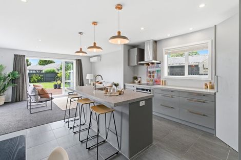 Photo of property in 77 Neill Street, Hornby, Christchurch, 8042