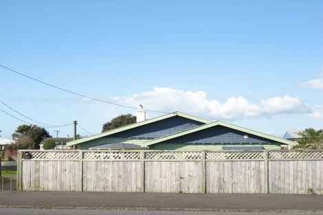 Photo of property in 17 Beach Street, Fitzroy, New Plymouth, 4312