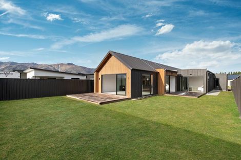 Photo of property in 70 Longview Drive, Lake Hawea, 9382