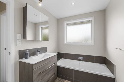 Photo of property in 102b Highsted Road, Bishopdale, Christchurch, 8053