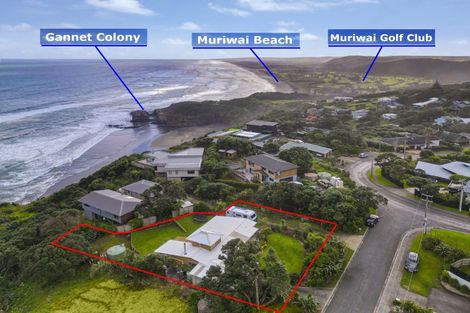 Photo of property in 5 Ngatira Road, Muriwai, Waimauku, 0881