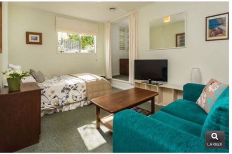 Photo of property in 1/3 Pohutukawa Avenue, Shelly Park, Auckland, 2014