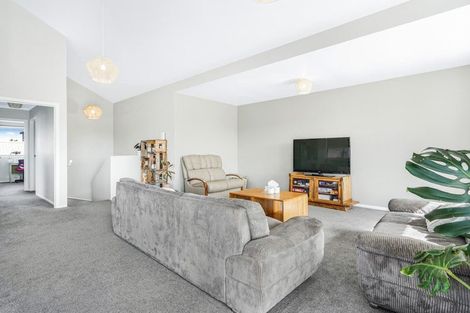 Photo of property in 198d Old Farm Road, Hamilton East, Hamilton, 3216