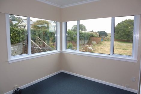 Photo of property in 18 Mills Street, Eltham, 4322