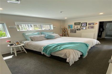 Photo of property in 2/11 Parramatta Place, Botany Downs, Auckland, 2010