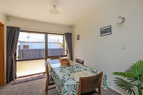 Photo of property in 2/8 Duart Road, Havelock North, 4130