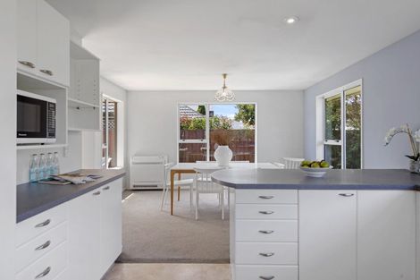 Photo of property in 8 Patricia Place, Harewood, Christchurch, 8051