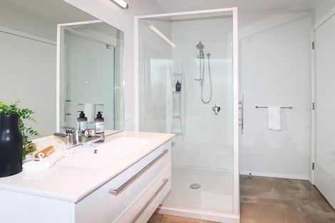 Photo of property in 28 Feist Street, Carterton, 5713