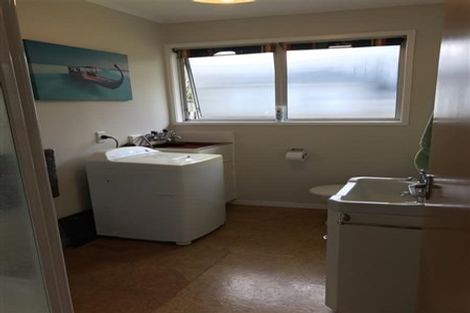 Photo of property in 8 Rainbow Drive, Rainbow Point, Taupo, 3330