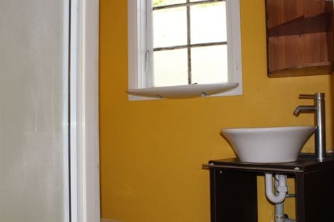 Photo of property in 15 Catalina Crescent, Forrest Hill, Auckland, 0620